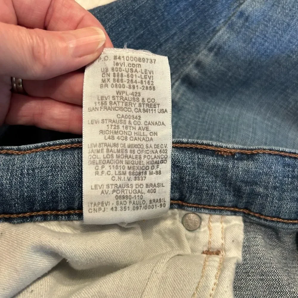 Levis very nice